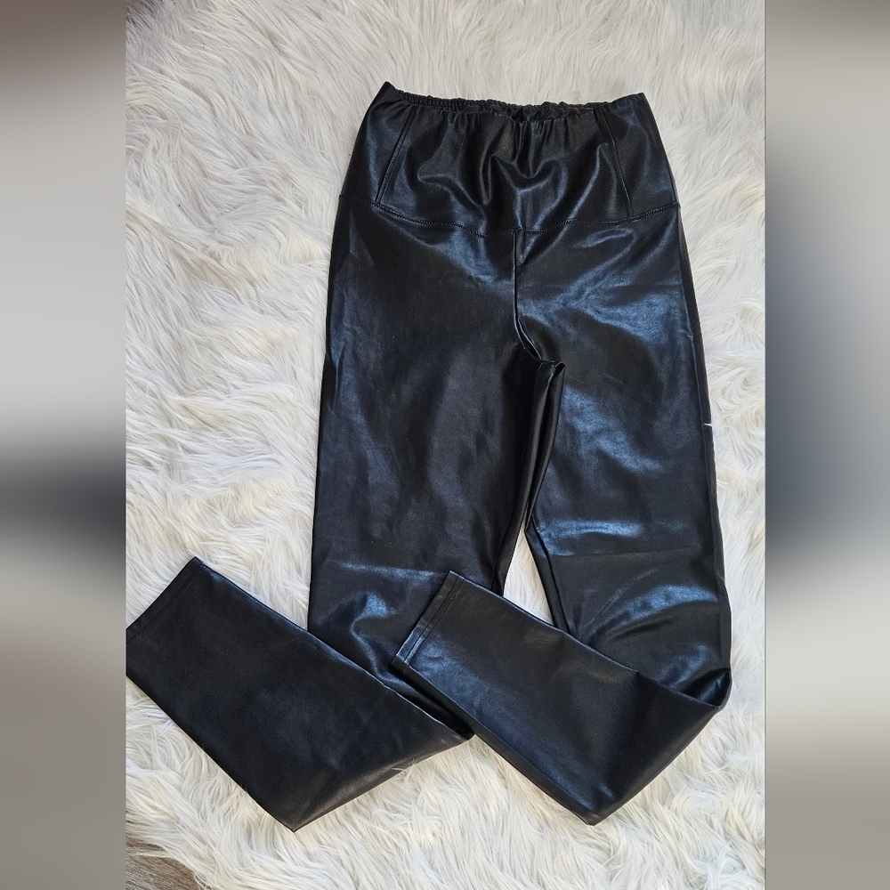 Aritzia Wilfred Shiny Faux Leather Black Leggings